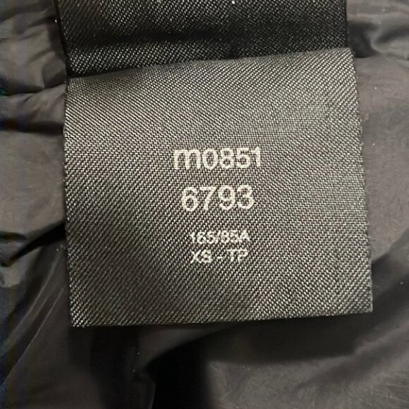 𝅺m0851 Gray down filled zip up hooded jacket size XS - Picture 8 of 11